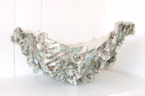 Large shell form 'O' by adela powell - click image to close